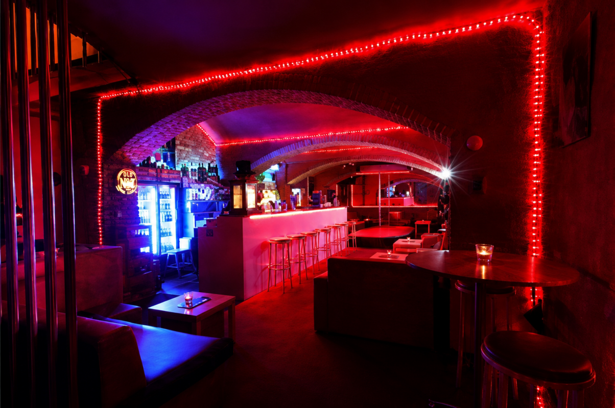 HLEDÁME NOVÉ TVÁŘE DO NEON CLUBU V PRAZE_2